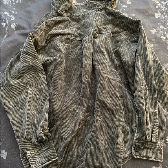 Zenana Outfitters Olive Corduroy Jacket Size Small - Picture 2 of 3
